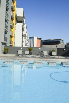 Millennial amplify comfort, 5 min walk to gateway, next to CCI and saunders park, free parking